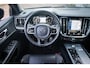 Volvo V60 2.0 B3 R-Design | Adaptive cruise control | Voorruitverwarming | Draadloze telefoonlader | Dode hoek detectie BLIS | Elektrische stoelverstelling | LED koplampen | 18" velgen | Sportonderstel |