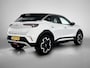 Opel Mokka-e Ultimate 50kWh 136pk Automaat | 1ste eigenaar | 3 FASE | Winterpakket | Camera | Dodehoekdetectie | LEER/Alcantara | Navigatie | 18" LMV | Apple Carplay/Android Auto |