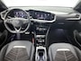 Opel Mokka-e Ultimate 50kWh 136pk Automaat | 1ste eigenaar | 3 FASE | Winterpakket | Camera | Dodehoekdetectie | LEER/Alcantara | Navigatie | 18" LMV | Apple Carplay/Android Auto |