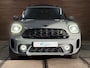 MINI Countryman 2.0 Cooper S E ALL4 | Pano | Sportstoelen | LED | Camera | 18inch | Privacy Glass | Navi