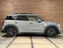 MINI Countryman 2.0 Cooper S E ALL4 | Pano | Sportstoelen | LED | Camera | 18inch | Privacy Glass | Navi