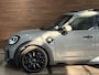 MINI Countryman 2.0 Cooper S E ALL4 | Pano | Sportstoelen | LED | Camera | 18inch | Privacy Glass | Navi