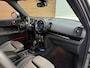 MINI Countryman 2.0 Cooper S E ALL4 | Pano | Sportstoelen | LED | Camera | 18inch | Privacy Glass | Navi