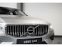 Volvo V60 T6 Twin Engine AWD Inscription | Panoramadak | Stoelverwarming | Parkeersensoren voor + achter | Parkeerverwarming | Comfortstoelen | Navigatie | Lederen Bekleding |