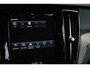Volvo V60 T6 Twin Engine AWD Inscription | Panoramadak | Stoelverwarming | Parkeersensoren voor + achter | Parkeerverwarming | Comfortstoelen | Navigatie | Lederen Bekleding |