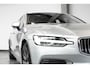 Volvo V60 T6 Twin Engine AWD Inscription | Panoramadak | Stoelverwarming | Parkeersensoren voor + achter | Parkeerverwarming | Comfortstoelen | Navigatie | Lederen Bekleding |