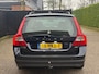Volvo V70 2.5T Kinetic LEER AUT