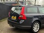 Volvo V70 2.5T Kinetic LEER AUT