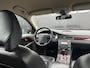 Volvo V70 2.5T Kinetic LEER AUT