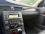 Volvo V70 2.5T Kinetic LEER AUT