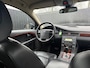 Volvo V70 2.5T Kinetic LEER AUT