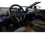 Volkswagen ID.4 First Max 77 kWh / SOH 92% / Panoramadak / Matrix LED IQ.Light / Elektr. verstelbare voorstoelen + memory / HUD Augmented Reality / Rondomzichtcamera / Apple Carplay - Android Auto / Stoelverwarming / 21'' LMV / Keyless / Achteruitrijcamera / Navigatie / Stuurwielverwarming / Warmtepomp
