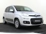 Fiat Panda 0.9 80PK TwinAir Lounge Parkeerhulp | Climate Controle | Elekt Ramen | Bleutooth |