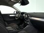Volvo XC40 T2 Momentum Business | Parkeercamera | Stoel- en Stuurverwarming | Cruise Control | Navigatie