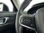Volvo XC40 T2 Momentum Business | Parkeercamera | Stoel- en Stuurverwarming | Cruise Control | Navigatie