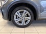 Volkswagen T-Roc 1.5 TSI R-Line DSG *PANO*IQ*APP*MATRIX*LM17*