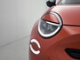 Fiat 600 600e La Prima 54 kWh 156pk Automaat | 3 Fase | Elektrische Achterklep | Elektrische Bestuurdersstoel met Massage | Navigatie | Climate Control | Adaptieve Cruise Control | 18" LMV | Achteruitrijcamera | LED | Stoelverwarming | Keyless Entry/Start | Dodehoekdetectie | Apple Carplay/Android Auto |