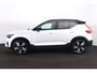 Volvo XC40 Twin Ultimate 78 kWh - Panorama/schuifdak - IntelliSafe Assist & Surround - 360º Camera - Harman/Kardon audio - Verwarmde voorstoelen & stuur - Parkeersensoren voor & achter - Elektr. bedienb. voorstoelen met geheugen links - Draadloze tel. lader - Warmtepomp - Extra getint glas - Elektr. inklapbare trekhaak - 20' LMV