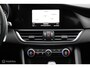 Alfa Romeo Giulia 2.0 T AWD 280 PK Veloce, F1 Schakeling, Donker glas, Sportstoelen, Navi, Pdc Voor + achter + Camera, Stoel-stuurverwarming,