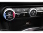 Alfa Romeo Giulia 2.0 T AWD 280 PK Veloce, F1 Schakeling, Donker glas, Sportstoelen, Navi, Pdc Voor + achter + Camera, Stoel-stuurverwarming,