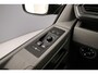 Volkswagen Transporter 2.0 TDI 110pk L2 Dubbele Cabine | 6-zitplaatsen | Betimmering | Trekhaak |  Navigatie (Apple carplay / Android Auto)