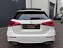 Mercedes-Benz A-klasse 180 Premium Plus AMG Pano/Ambiente/Car Play/LED/Navigatie/Camera/Alcantara/PDC/Cruise/Climate/Apk 03-2027