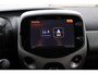 Toyota Aygo 1.0 VVT-i x-nav | Navigatie | Airco | 5-Deurs |