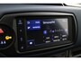 Toyota Yaris 1.5 Hybrid Bi-Tone | Climate control | Cruise control | Keyless | Parkeercamera |