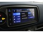 Toyota Yaris 1.5 Hybrid Bi-Tone | Climate control | Cruise control | Keyless | Parkeercamera |