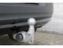 Volvo XC40 B4 Automaat Plus Dark | Semi elektrisch inklapbare trekhaak | Verwarmbare voorstoelen en stuurwiel | Adaptive Cruise control | Premium Sound by Harman Kardon | Elektrisch verstelbare voorstoelen | Apple Carplay/Android Auto