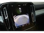 Volvo XC40 B4 Automaat Plus Dark | Semi elektrisch inklapbare trekhaak | Verwarmbare voorstoelen en stuurwiel | Adaptive Cruise control | Premium Sound by Harman Kardon | Elektrisch verstelbare voorstoelen | Apple Carplay/Android Auto