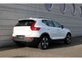 Volvo XC40 B4 Automaat Plus Dark | Semi elektrisch inklapbare trekhaak | Verwarmbare voorstoelen en stuurwiel | Adaptive Cruise control | Premium Sound by Harman Kardon | Elektrisch verstelbare voorstoelen | Apple Carplay/Android Auto