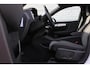 Volvo XC40 B4 Automaat Plus Dark | Semi elektrisch inklapbare trekhaak | Verwarmbare voorstoelen en stuurwiel | Adaptive Cruise control | Premium Sound by Harman Kardon | Elektrisch verstelbare voorstoelen | Apple Carplay/Android Auto