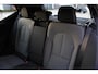 Volvo XC40 B4 Plus Dark | Verwarmbare voorstoelen | Verwarmbaar stuurwiel | Verwarmbare voorruit | Premium audio by Harman Kardon | Trekhaak | 18 inch Lichtmetalen velgen