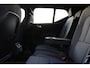 Volvo XC40 B4 Plus Dark | Verwarmbare voorstoelen | Verwarmbaar stuurwiel | Verwarmbare voorruit | Premium audio by Harman Kardon | Trekhaak | 18 inch Lichtmetalen velgen