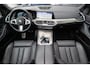BMW X5 xDrive40i 340 pk High Executive M-Sportpakket / Pano-Dak/ H&K-Sound/ Comfort-Stoelen/ Stoel.Verw/ 360-Camera/ Led-Koplamp/ Trekhaak/ 22'' LMV