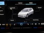 Volkswagen Golf 1.5 eHybrid Life Edition 204 pk Automaat (DSG) | Verlengde garantie | Navigatie via App | Parkeersensoren (Park assist) | Achteruitrijcamera | Stoelverwarming |