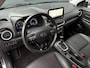 Hyundai Kona 1.6 GDI HEV Premium / Lederen bekleding / Stoelverwarming en verkoeling / Cruise control / All-season banden / Trekhaak /
