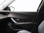 Peugeot e-2008 EV Active Pack 50 kWh 136 Pk | Adaptive Cruise | Camera | Keyless | Stoelverwarming | LED | 17 Inch | 57.313 Km