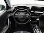 Peugeot e-2008 EV Active Pack 50 kWh 136 Pk | Adaptive Cruise | Camera | Keyless | Stoelverwarming | LED | 17 Inch | 57.313 Km