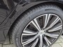Volvo V90 T6 Plug-in Hybrid AWD Inscription Aut | Trekhaak 2100 kg | Google Maps | Long Range Accu | Harman Kardon | Elek. Stoelen | Stoel-/Stuurverwarming | Panoramadak | Wool Blend Interieur | All- seasonbanden
