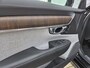 Volvo V90 T6 Plug-in Hybrid AWD Inscription Aut | Trekhaak 2100 kg | Google Maps | Long Range Accu | Harman Kardon | Elek. Stoelen | Stoel-/Stuurverwarming | Panoramadak | Wool Blend Interieur | All- seasonbanden