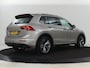 Volkswagen Tiguan 1.4 TSI R Line | 1e eigenaar | Panoramadak | Trekhaak | Stoelverwarming | Keyless | 19'' | Massage | Adaptive cruise | Navigatie | Full LED | Virtual Cockpit | Parkeerhulp | Climate control