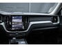 Volvo XC60 T6 Plug-in hybrid AWD Plus Dark Premium Audio by Harman en Kardon| Panoramadak| Semi Electrische Trekhaak| Lederen Interieur| Adaptieve Cruise Control| Blind Spot| Interieur Voorverwarming| Keyless Entry.