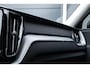 Volvo XC60 2.0 T6 Plug-in hybrid AWD Plus Dark Premium Audio by Harman en Kardon| Panoramadak| Semi Electrische Trekhaak| Lederen Interieur| Adaptieve Cruise Control| Blind Spot| Interieur Voorverwarming| Keyless Entry.