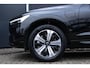 Volvo XC60 2.0 T6 Plug-in hybrid AWD Plus Dark Premium Audio by Harman en Kardon| Panoramadak| Semi Electrische Trekhaak| Lederen Interieur| Adaptieve Cruise Control| Blind Spot| Interieur Voorverwarming| Keyless Entry.