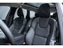 Volvo XC60 T6 Plug-in hybrid AWD Plus Dark Premium Audio by Harman en Kardon| Panoramadak| Semi Electrische Trekhaak| Lederen Interieur| Adaptieve Cruise Control| Blind Spot| Interieur Voorverwarming| Keyless Entry.