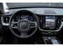 Volvo XC60 2.0 T6 Plug-in hybrid AWD Plus Dark Premium Audio by Harman en Kardon| Panoramadak| Semi Electrische Trekhaak| Lederen Interieur| Adaptieve Cruise Control| Blind Spot| Interieur Voorverwarming| Keyless Entry.