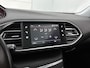 Peugeot 308 Blue Lease Executive 110pk | Navigatie | Panoramadak | Climate Control | Cruise Control | Parkeersensoren v+a | Armsteun | Elektrisch inklapbare spiegels | Bluetooth | Apple Carplay / Android Auto | DAB+ radio | Automatisch dimlicht | Regensensor | Donker getint glas | 16" lichtmetalen velgen |