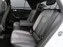 Volkswagen T-Roc 1.5 TSI R-Line / Black style / IQ LED / Voorstoelen verwarmbaar / Parkeersensoren V+A / Achteruitrijcamera / 18''LMV